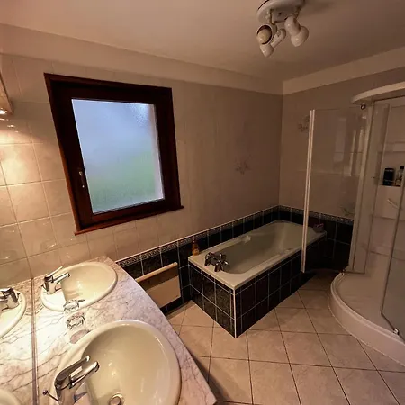 Chalet De La Goutte *
