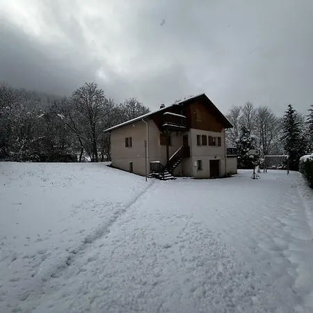 Chalet De La Goutte *